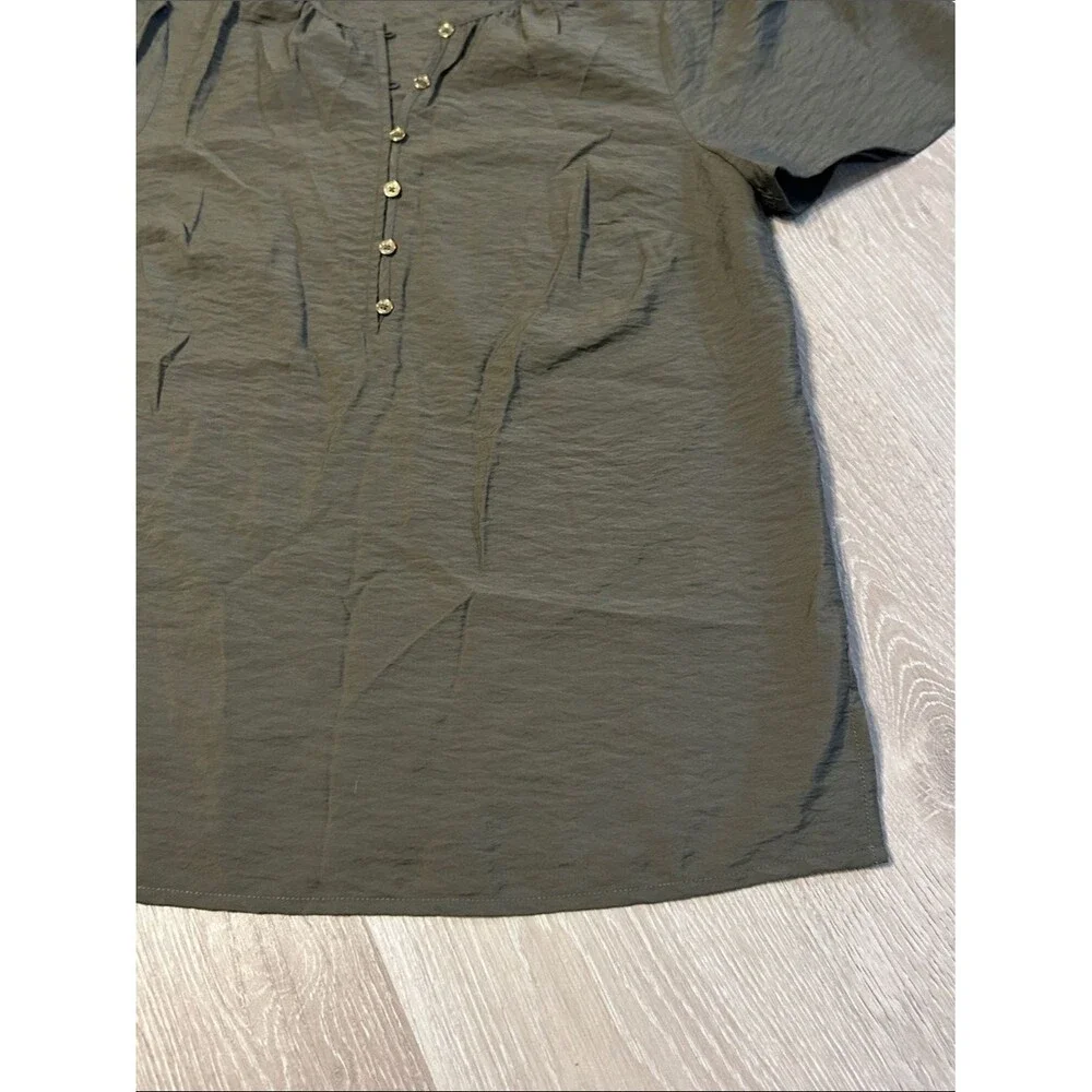 Michael Kors NWT Olive Green Half Button Lightweight Silky Blouse Sz Small
